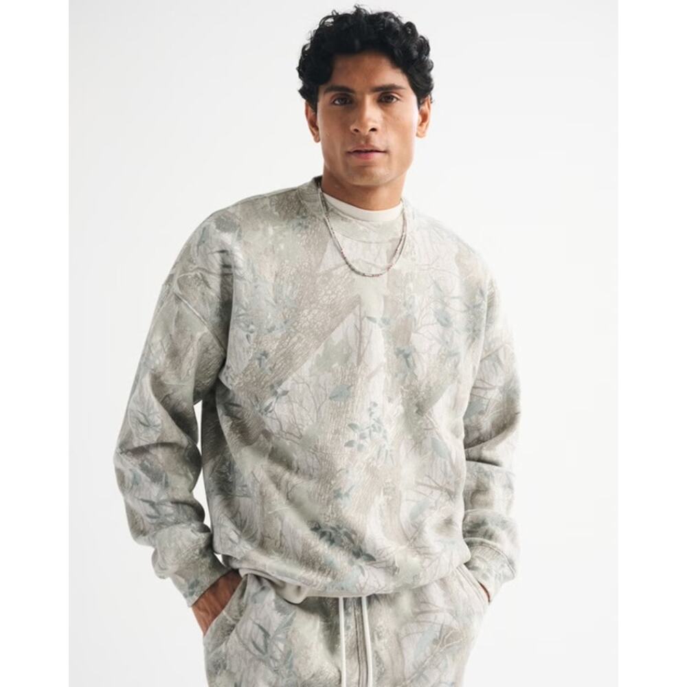 ABERCROMBIE & FITCH NWOT Soft A&F XL Essential Crew Sweatshirt Oversized Floral - Picture 2 of 7